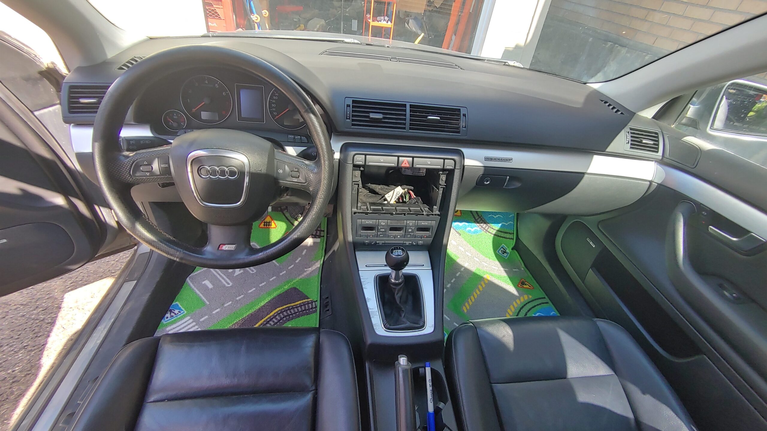 Replacing the factory Audi Bose stereo with an AUX » Blog – Dan